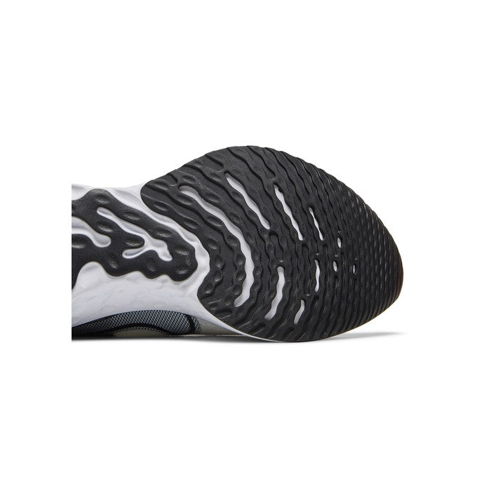 Nike React Infinity Run Flyknit 'Black White'