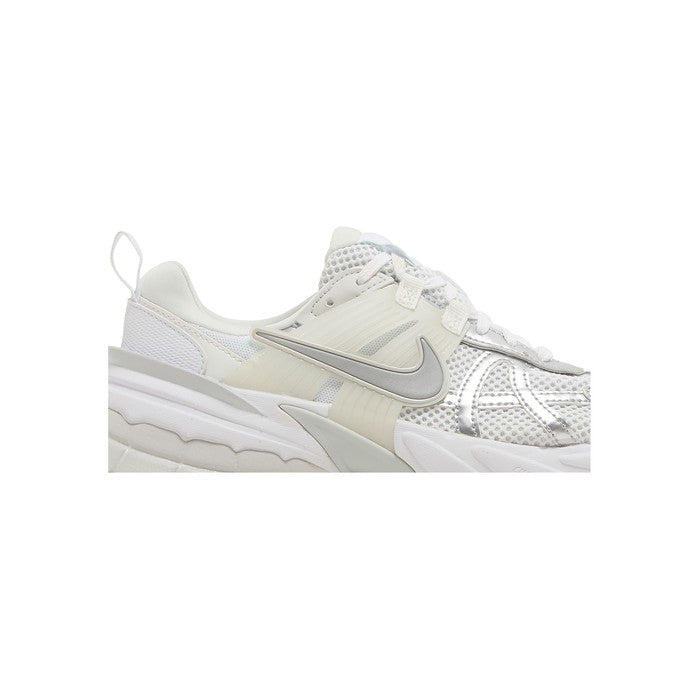 Nike Wmns V2K Run 'Metallic Silver'