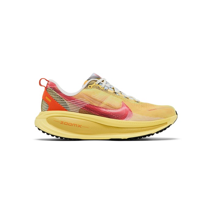 Nike Vomero 18 'International Running Pack'