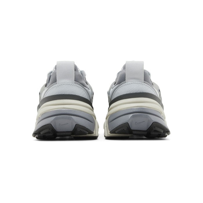 Nike Wmns V2K Run 'Pure Platinum Wolf Grey'