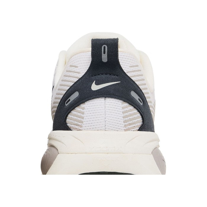 Nike Vomero 18 'Run Pack'