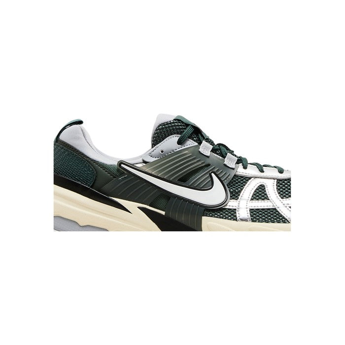 Nike V2K Run 'Vintage Green'