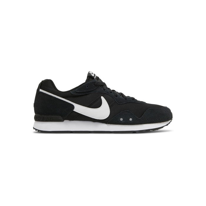 Nike Venture Runner 'Black White'