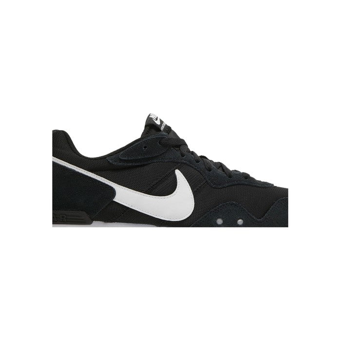 Nike Venture Runner 'Black White'