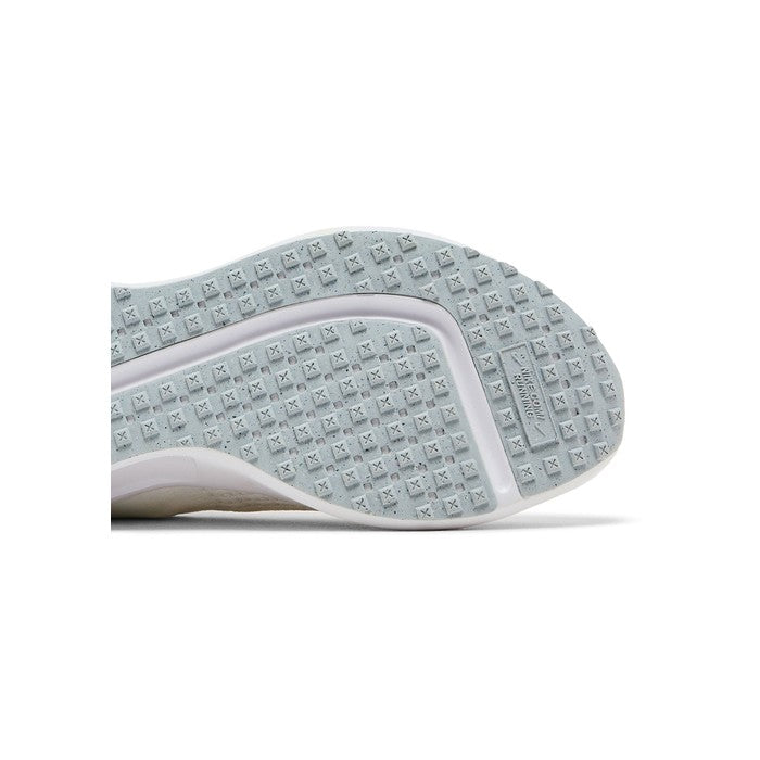 Nike Wmns Interact Run 'White Metallic Silver'