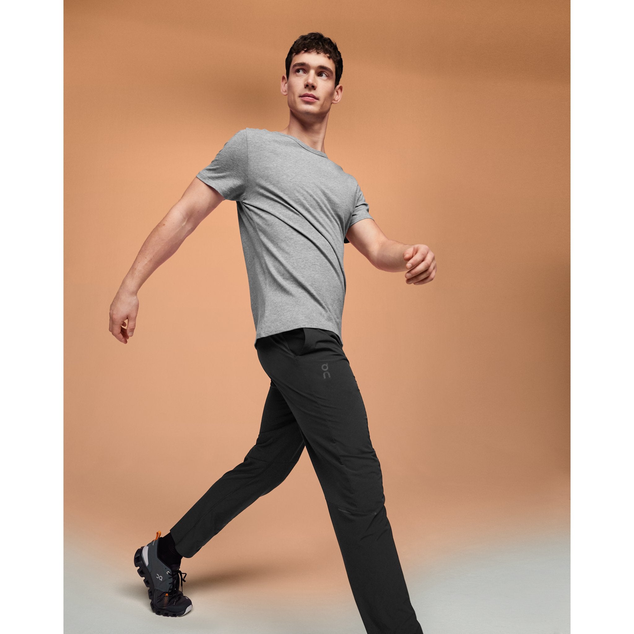 On Movement Pants Black