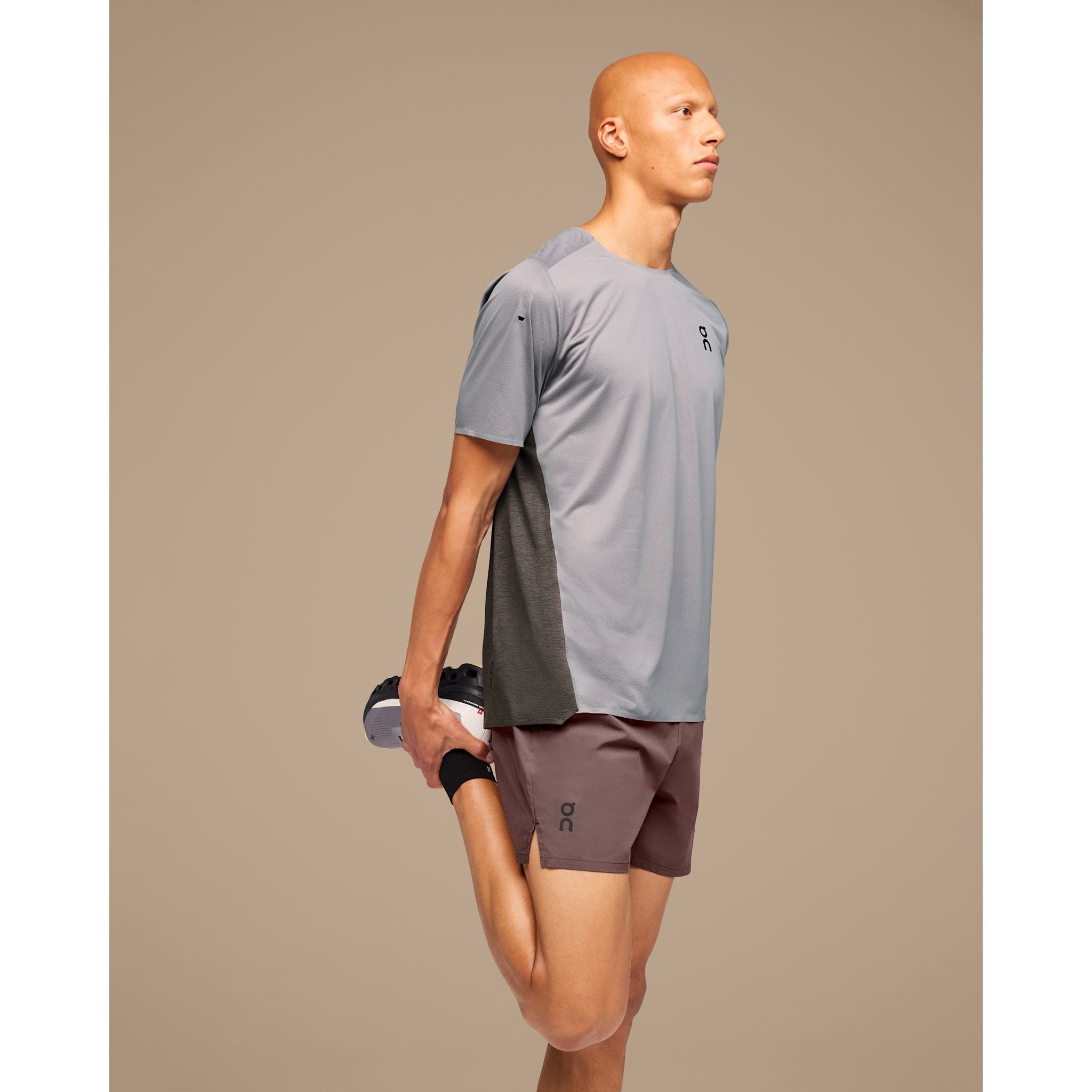 On Essential Shorts Grape | Black
