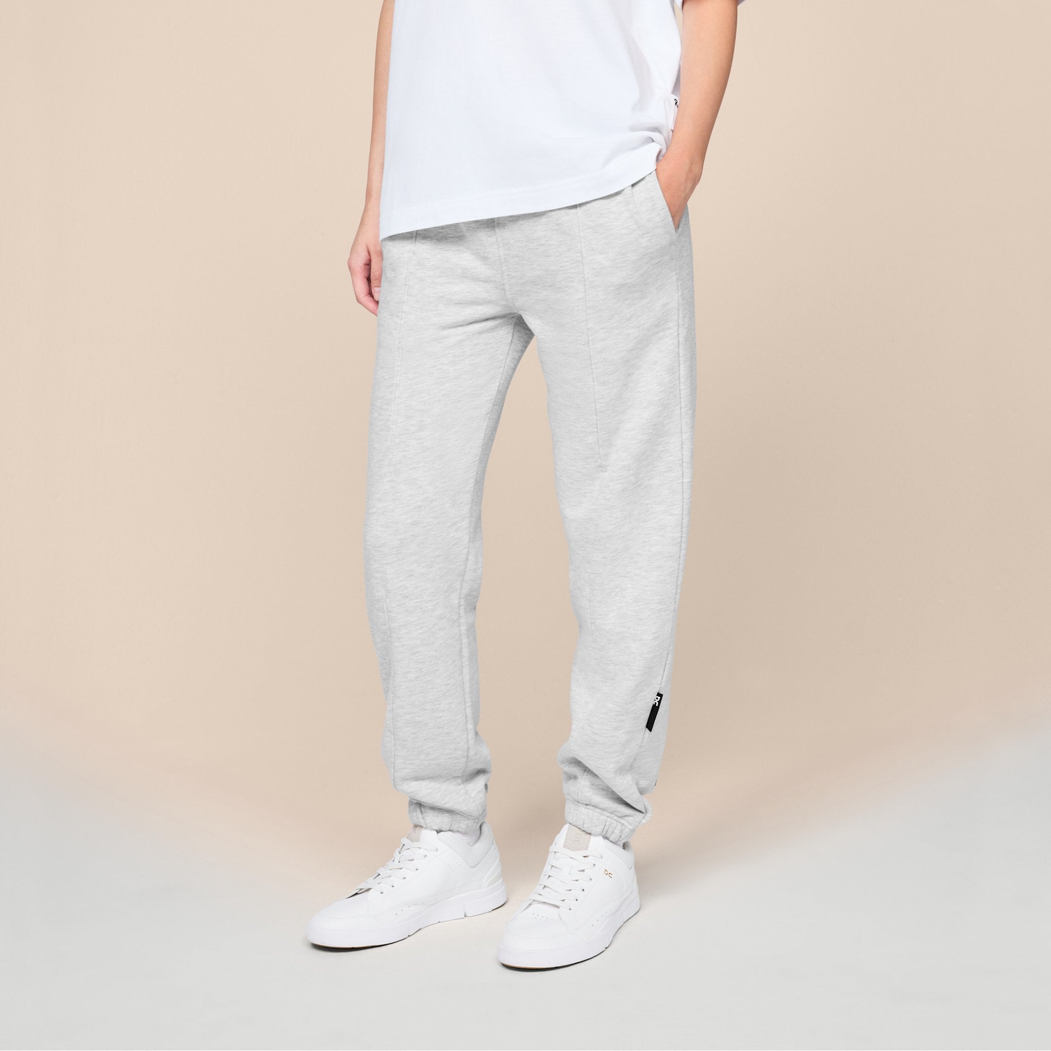 On Club Pants Crater