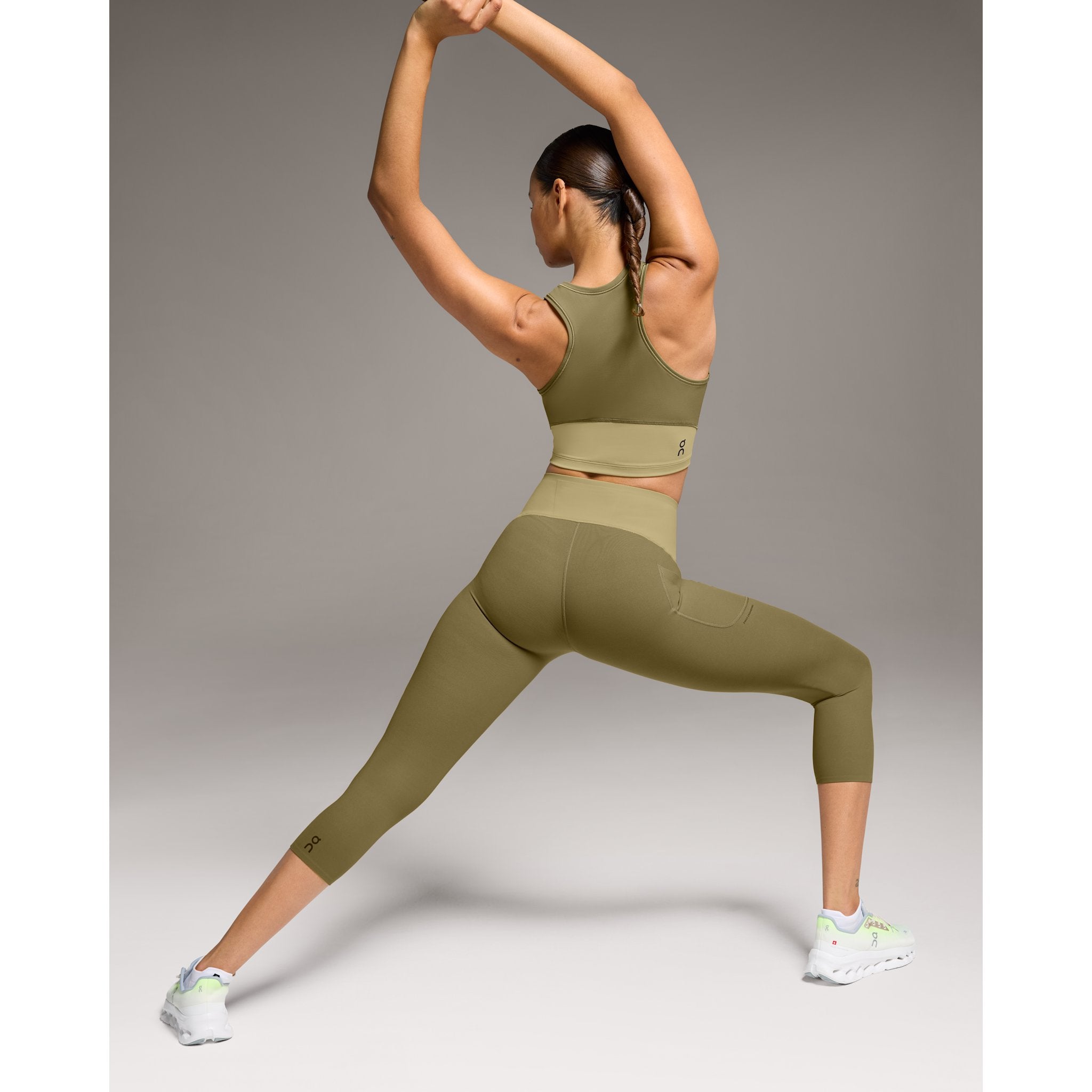 On Movement 3/4 Tights Hunter | Safari