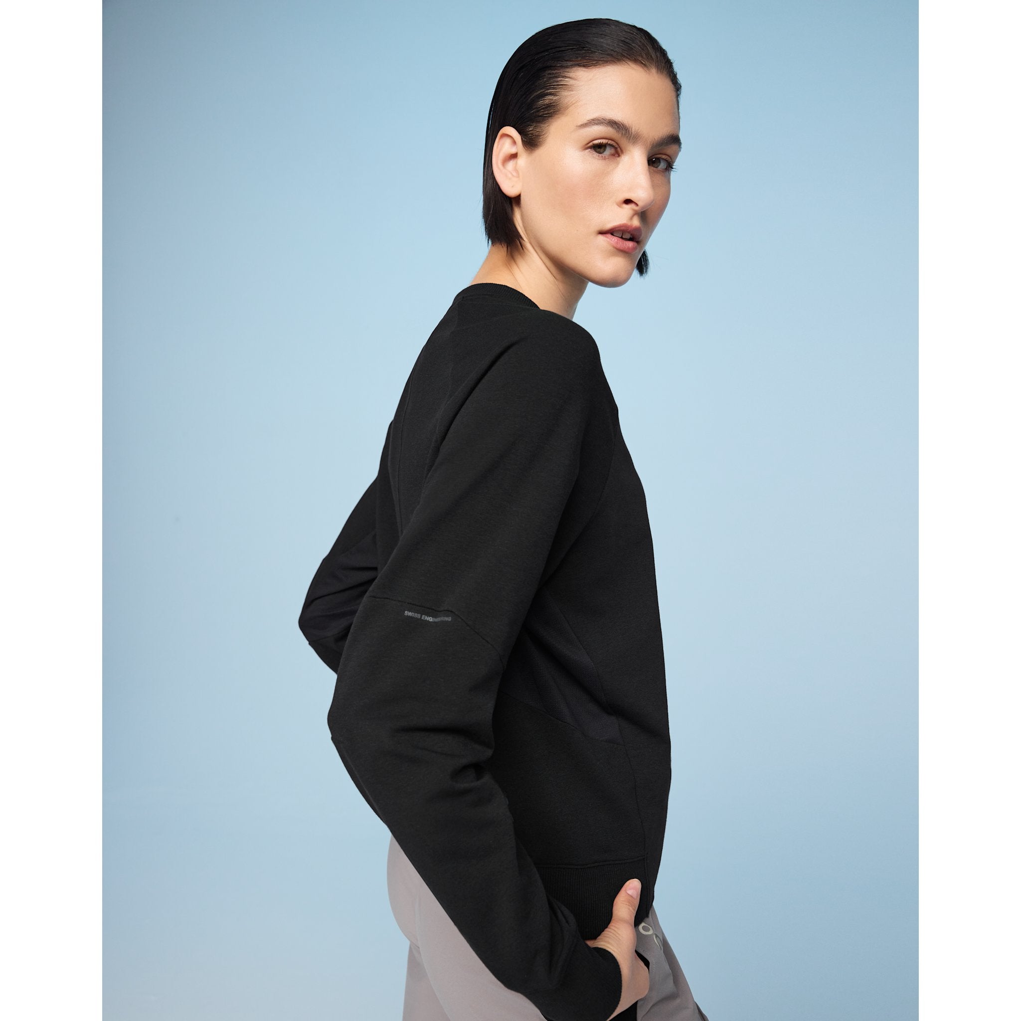 On Movement Crew Black