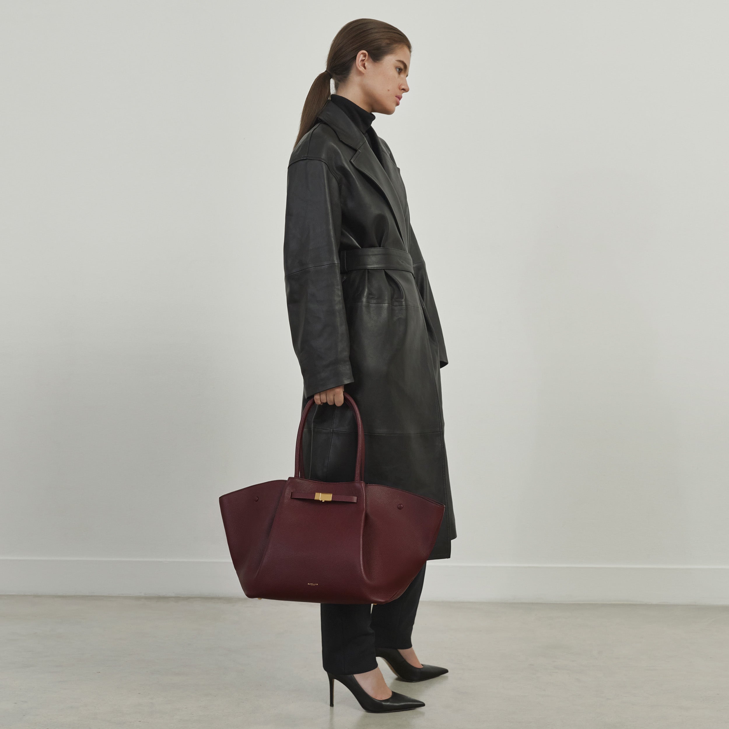 DeMellier The New York burgundy small grain