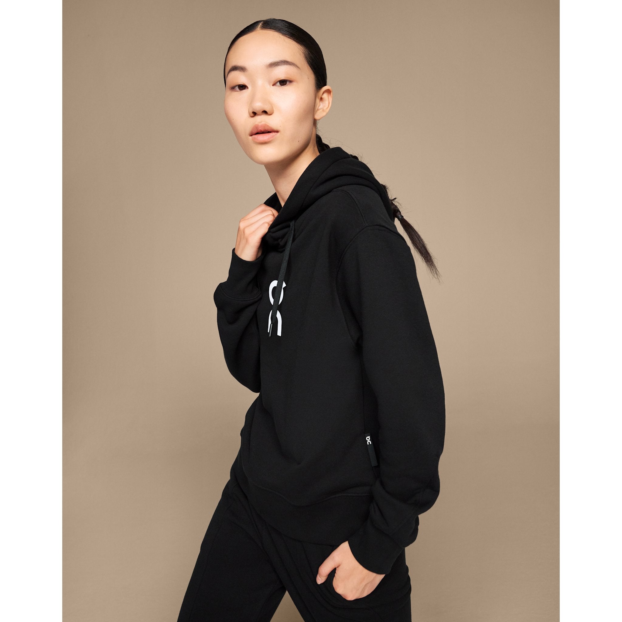 On Club Hoodie Black