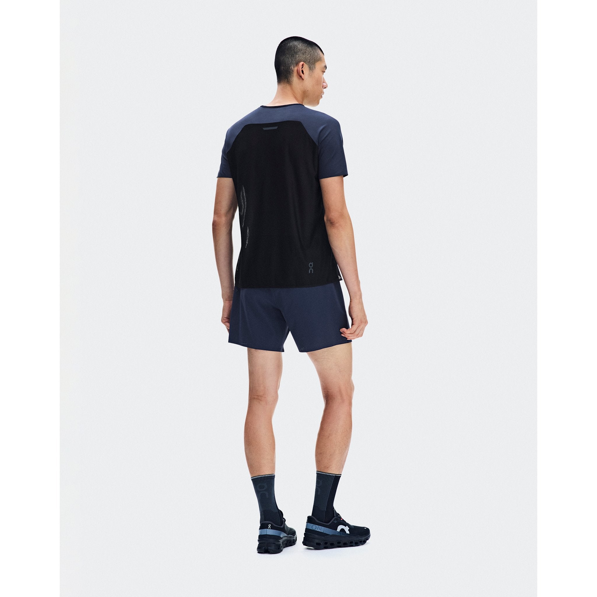 On 5" Performance Shorts Midnight
