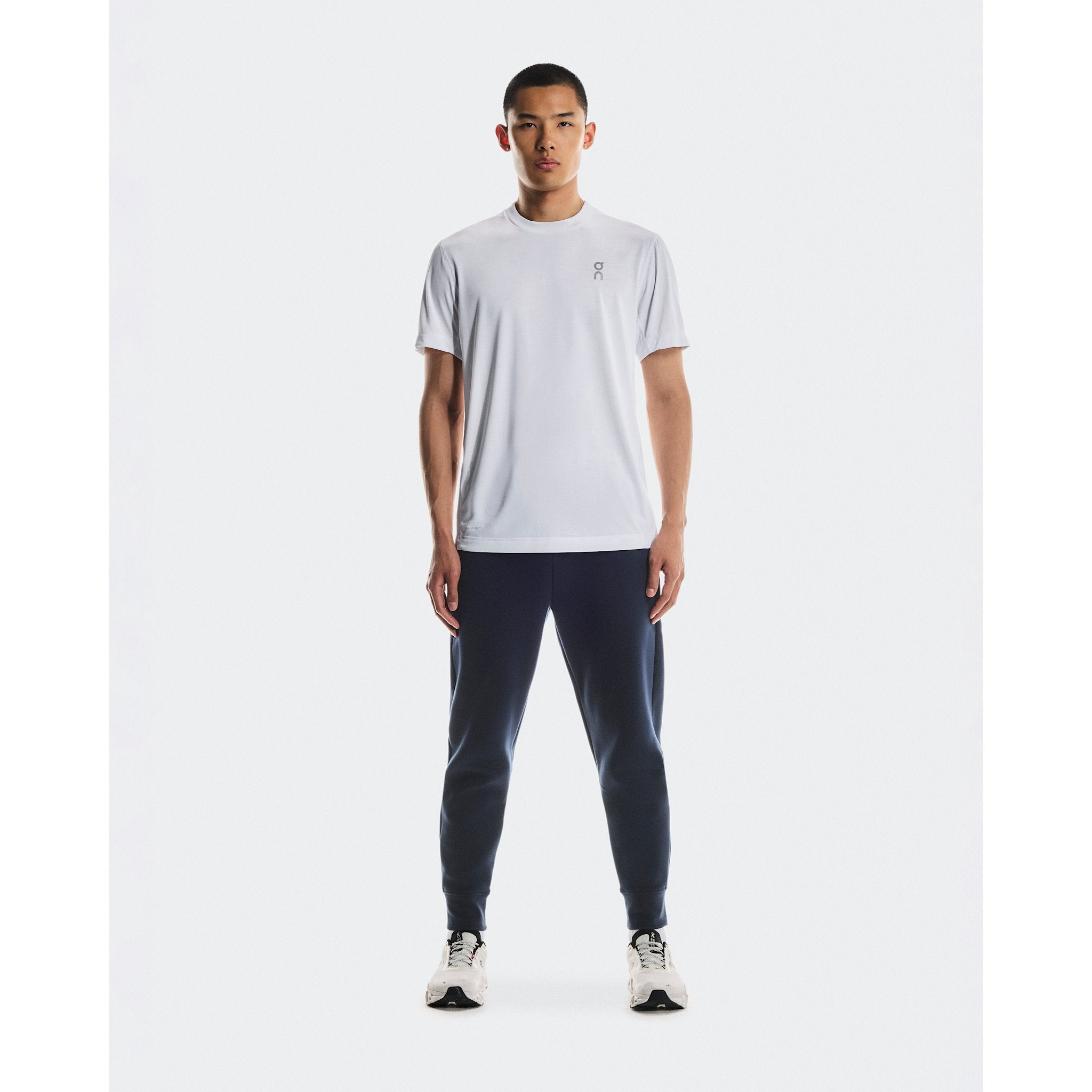On Focus Tech Sweatpants Navy