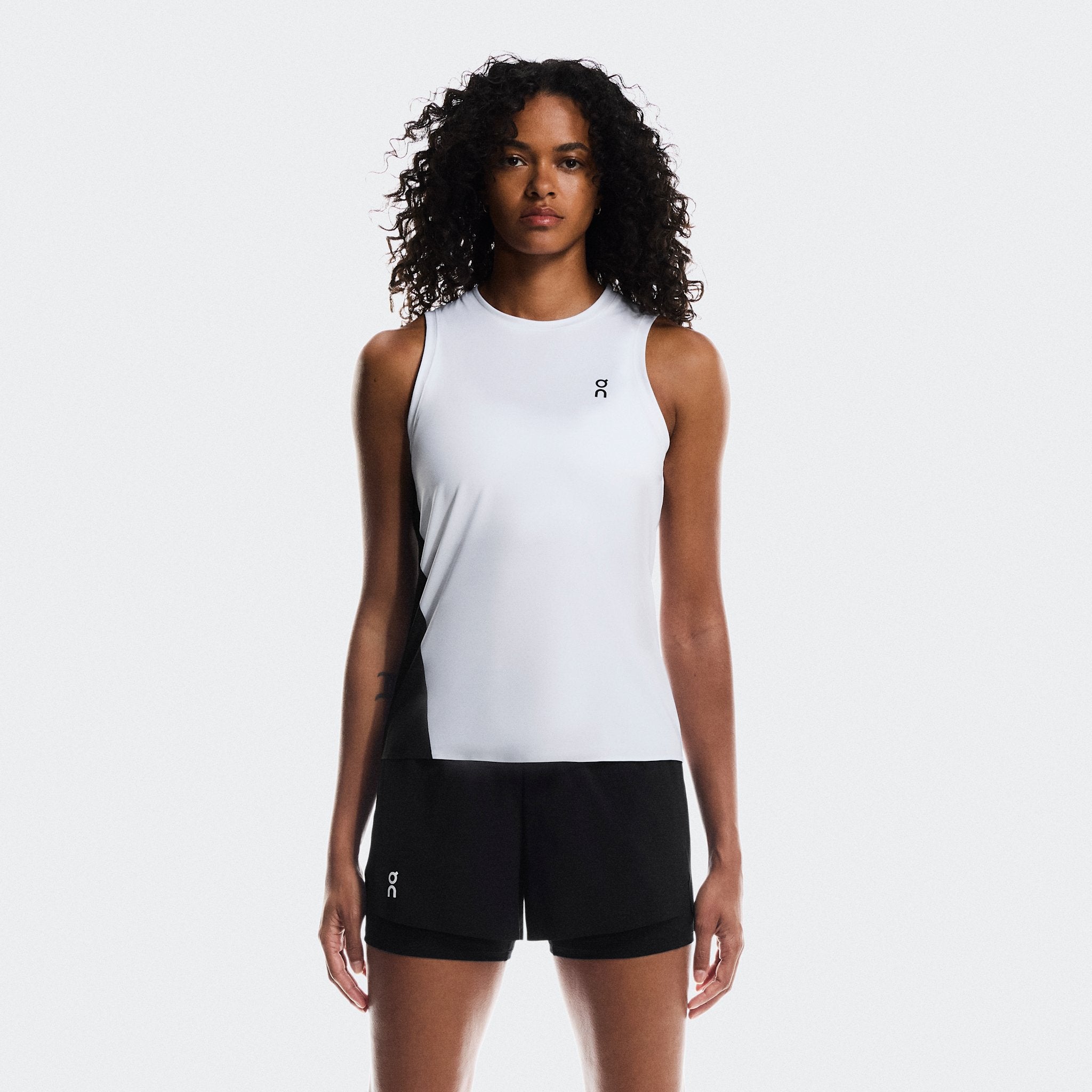 On Court Tank White | Black