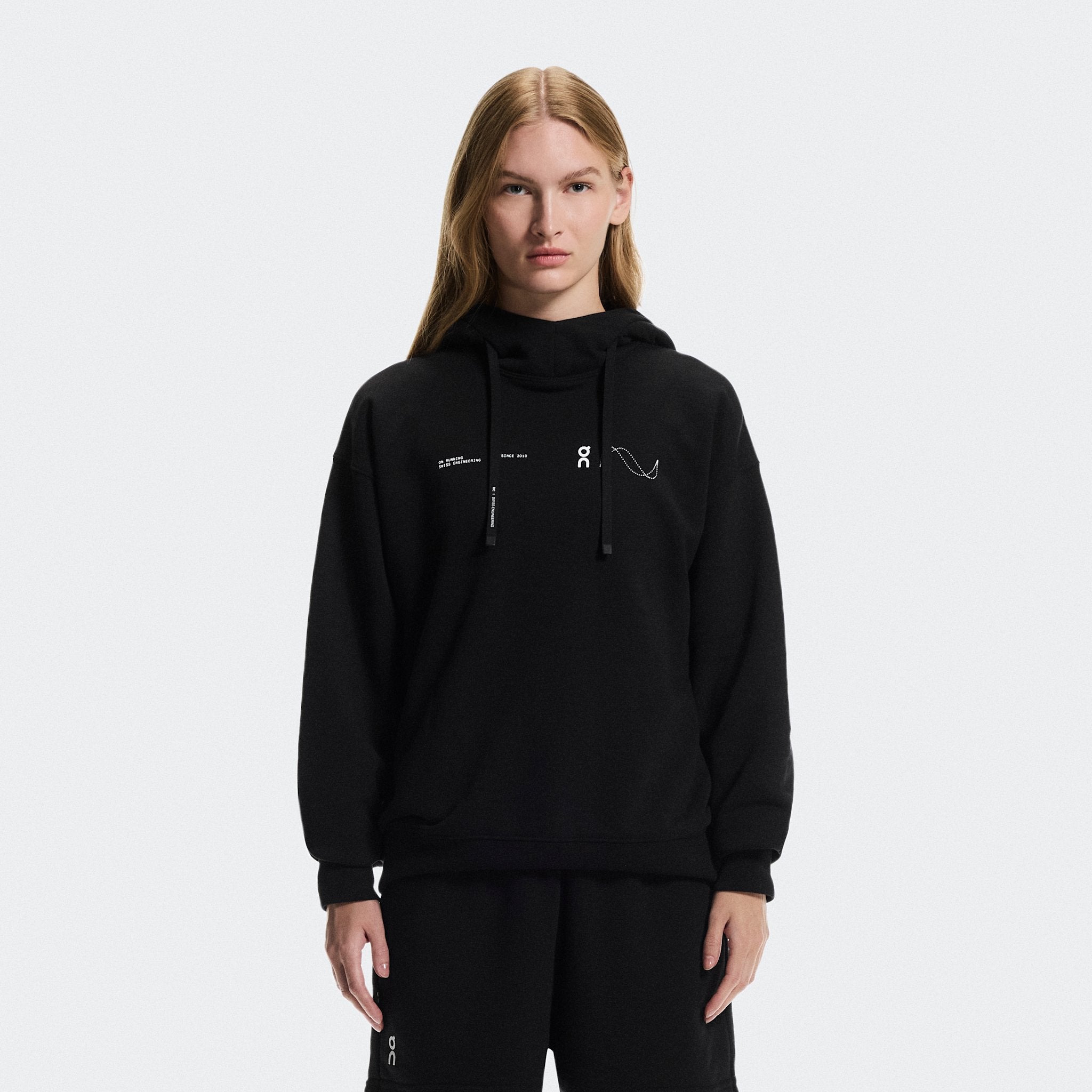 On Club Hoodie Avant Black