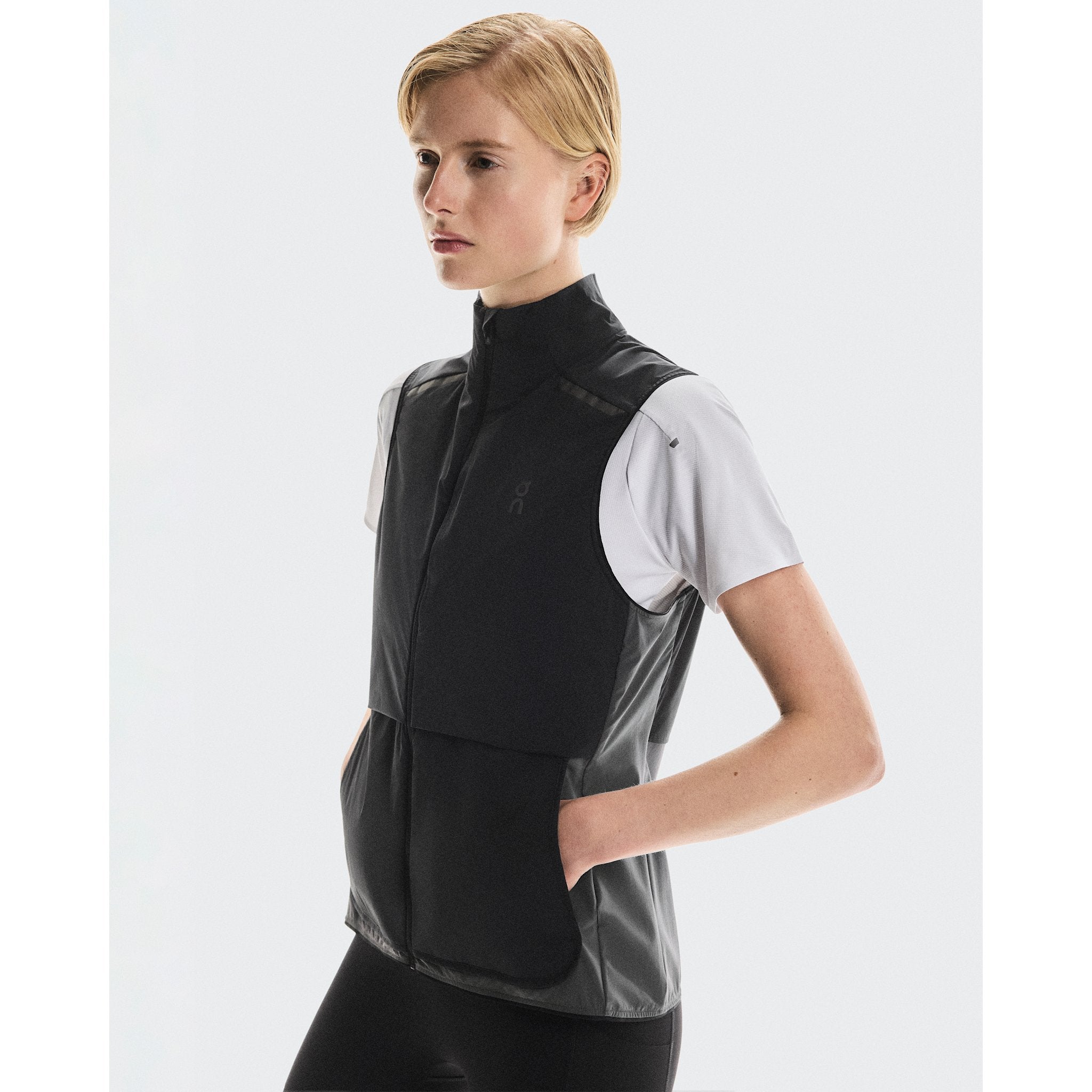On Weather Vest Black | Eclipse