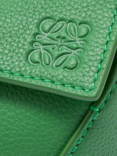 #color_tropical-green