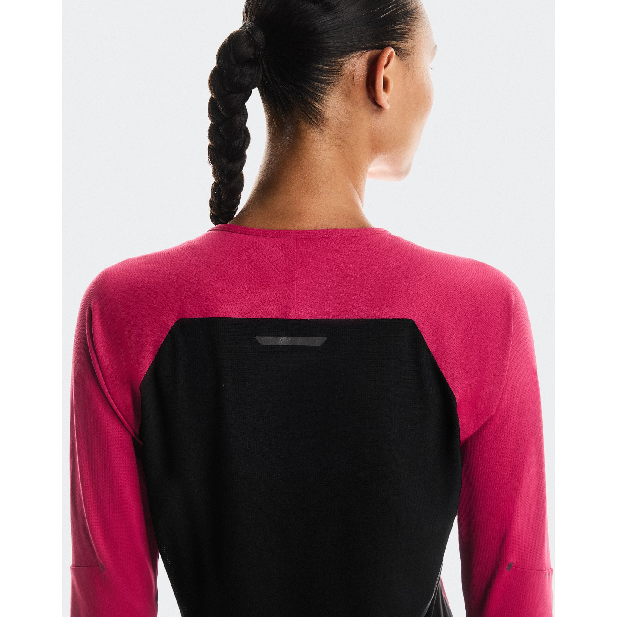 On Performance Long-T Grenadine | Black