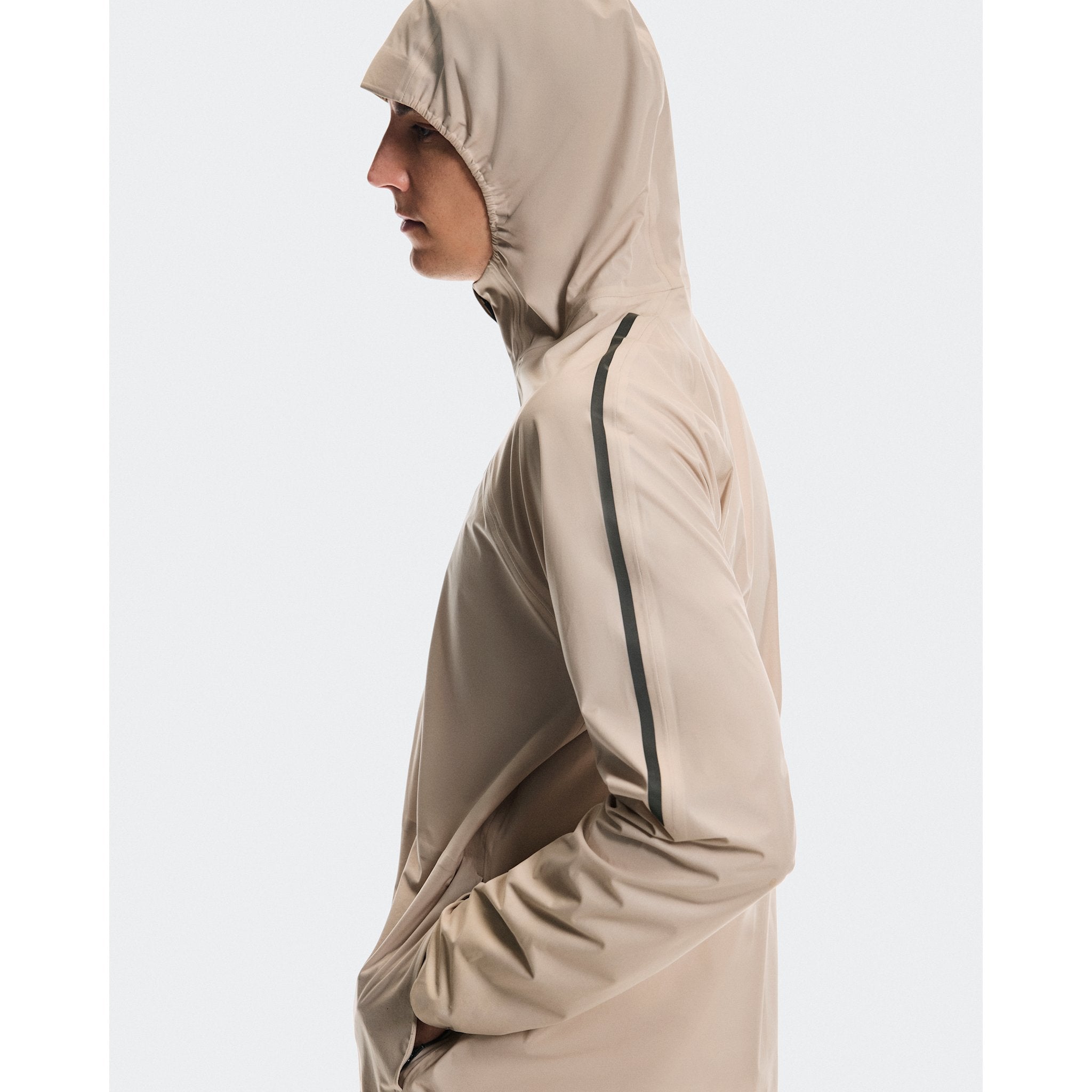 On Performance Jacket Waterproof Desert