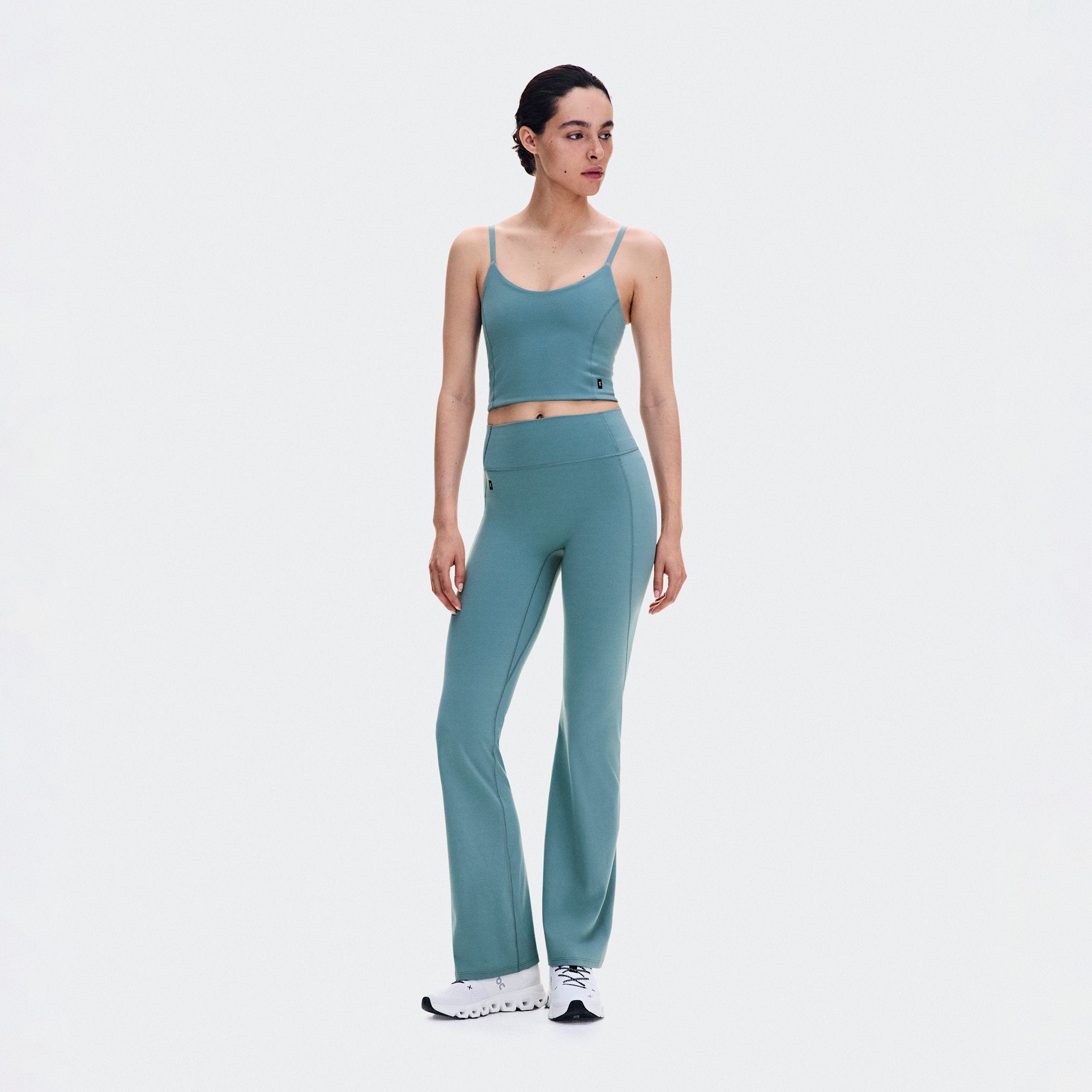 On Studio Flared Pants 32" Agave