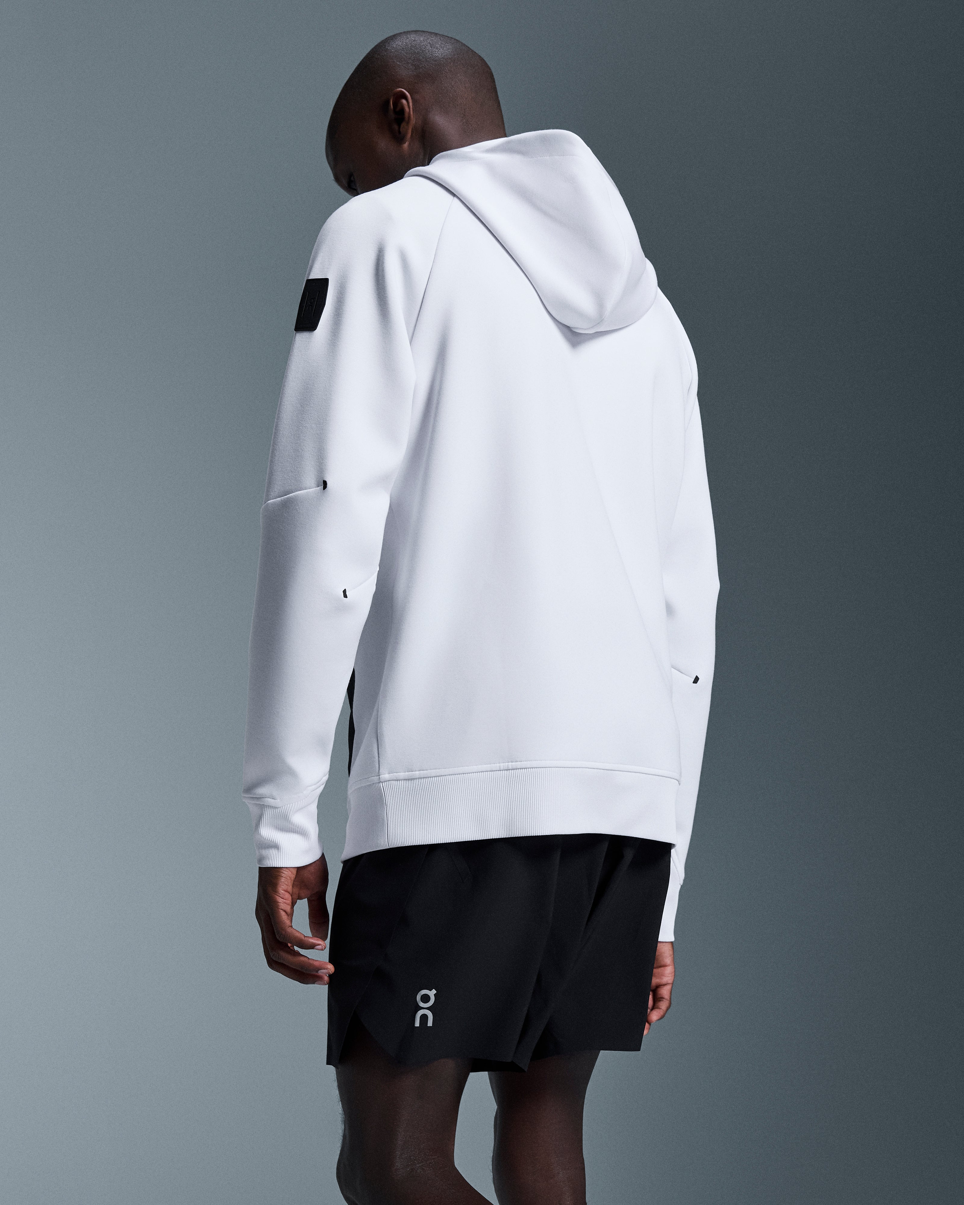 On 7" Core Shorts Black