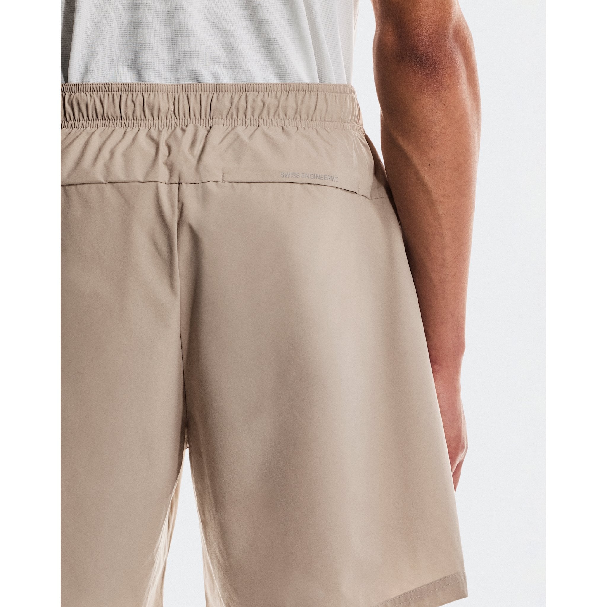 On 7" Core Shorts Desert