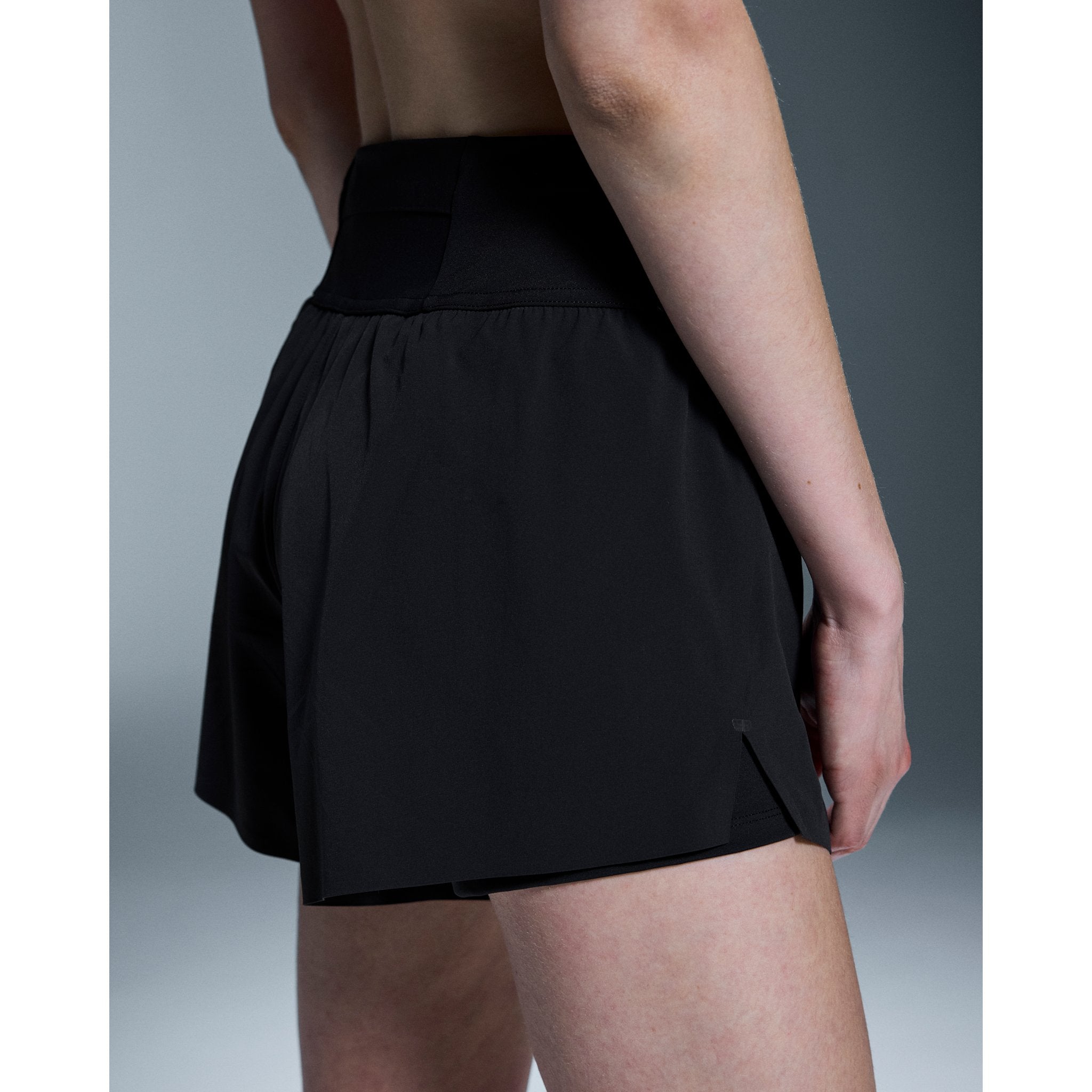 On Running Shorts Black