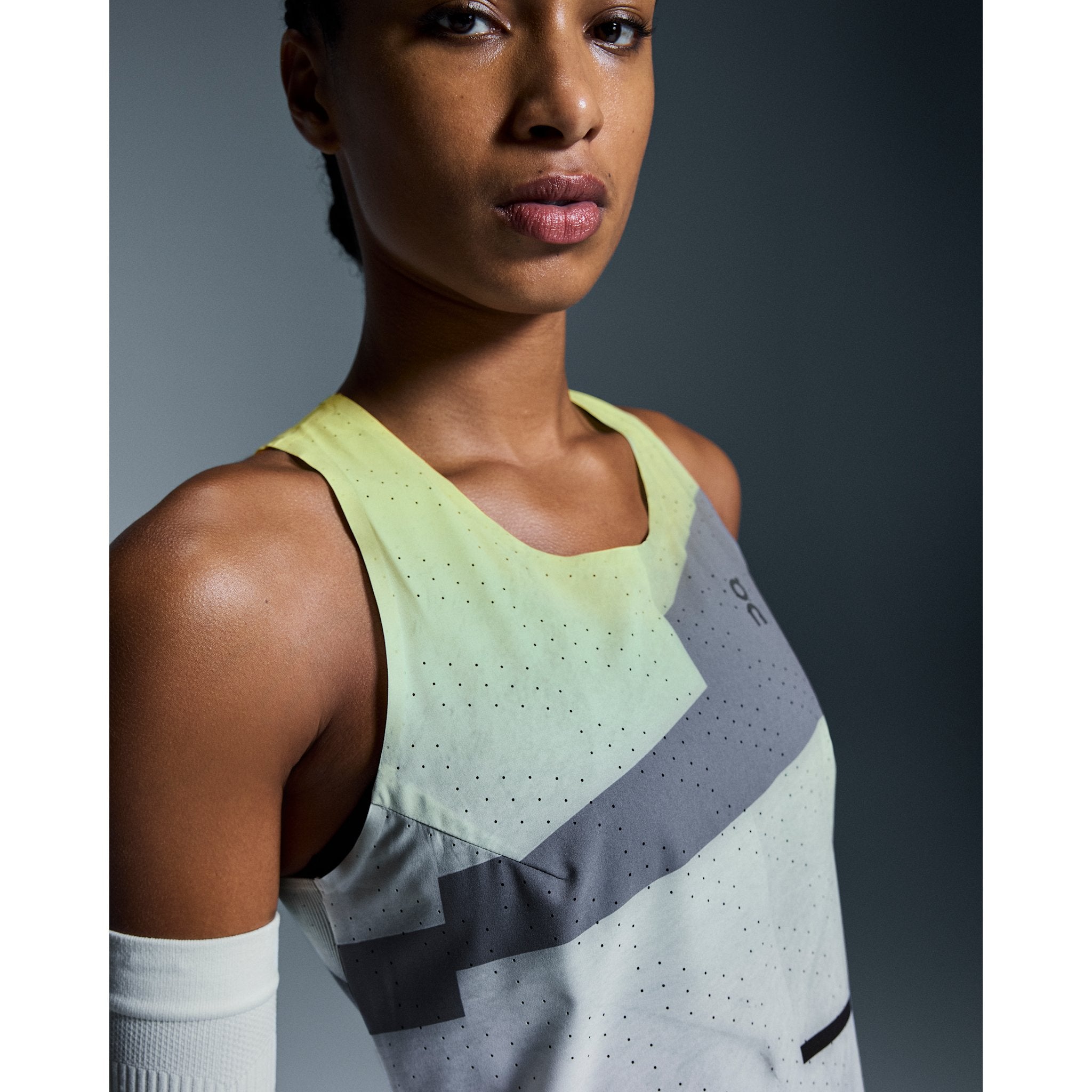 On Race Singlet Limelight | Glacier