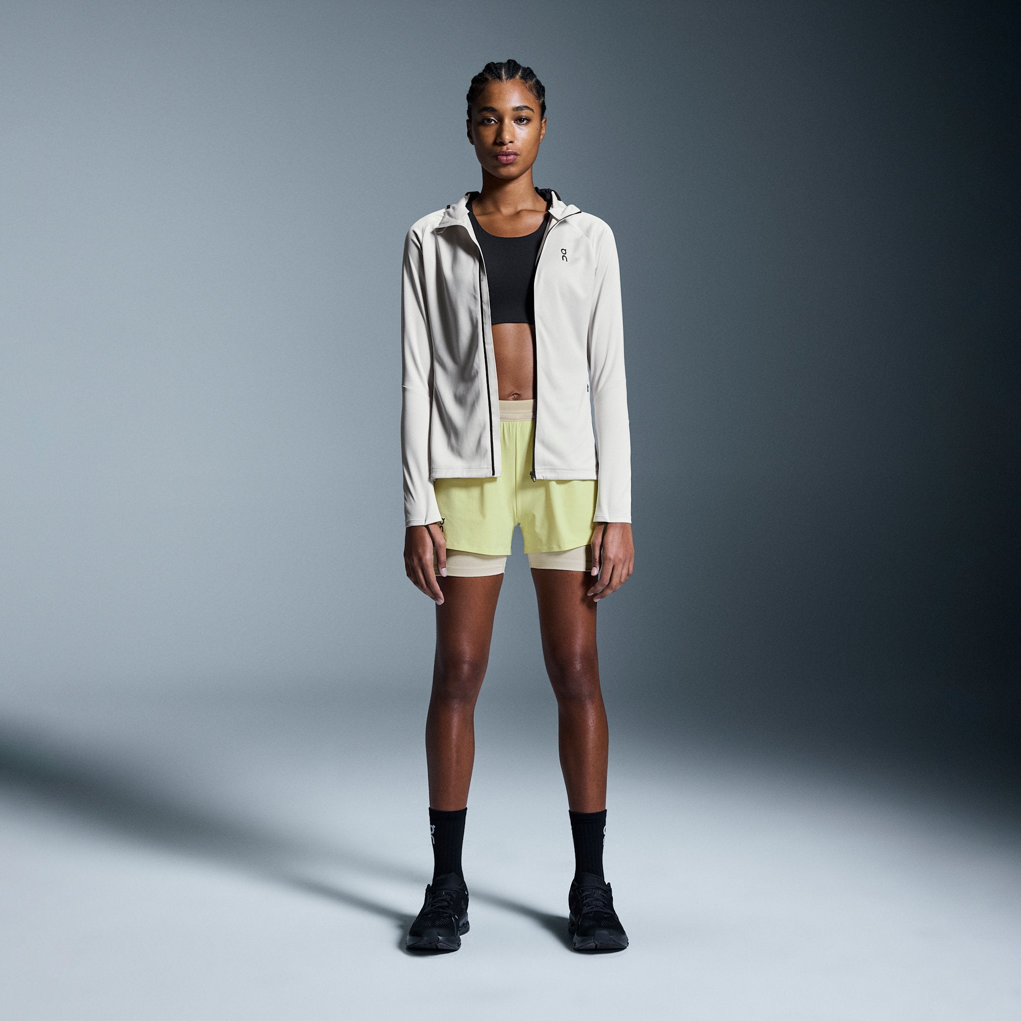 On 3" Performance 2/1 Shorts Limelight | Sand