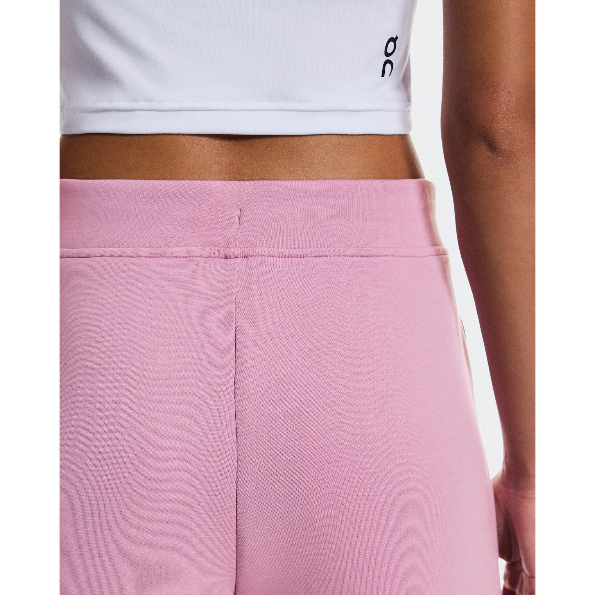 On Focus Tech Sweatpants Sakura