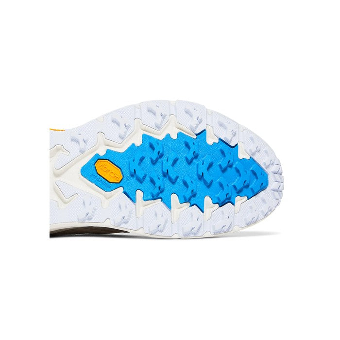 Hoka thisisneverthat x Speedgoat 4 'Marshmallow Cyan'