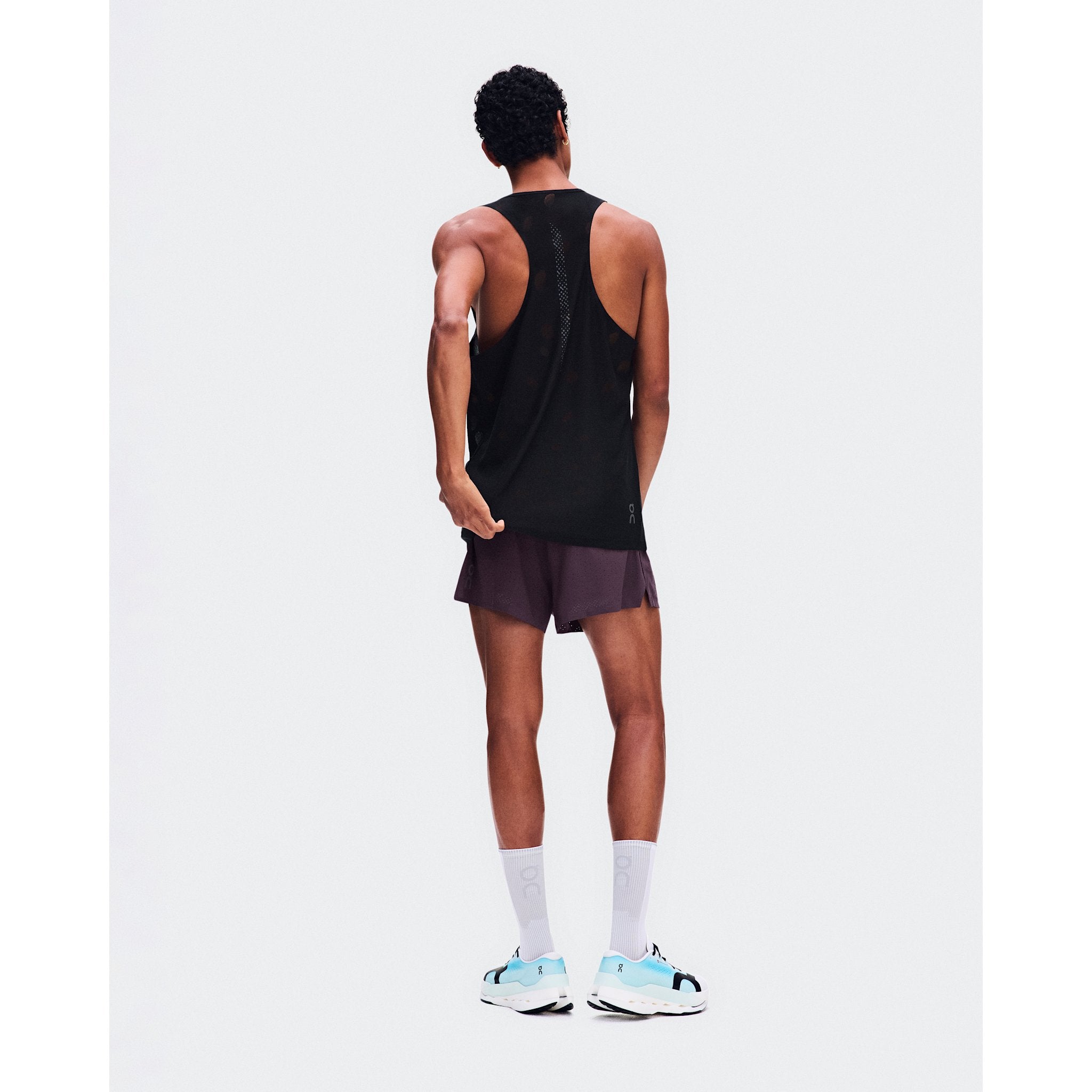 On Zero Tank Breathe Black