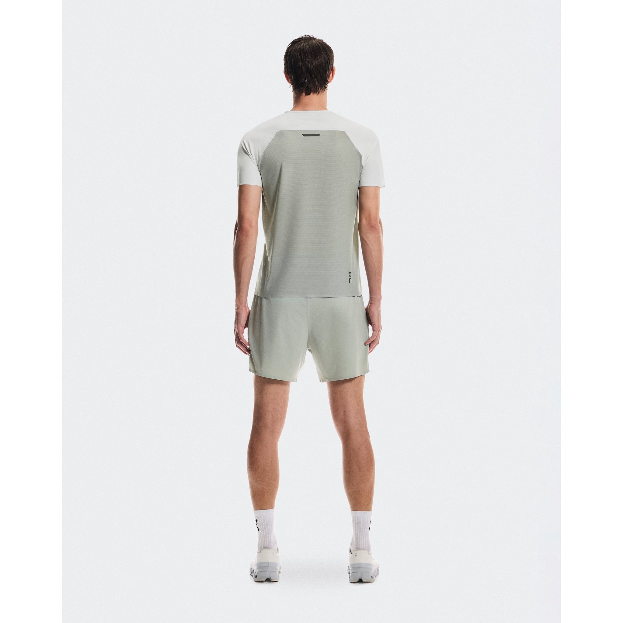 On 5" Performance Shorts Tin