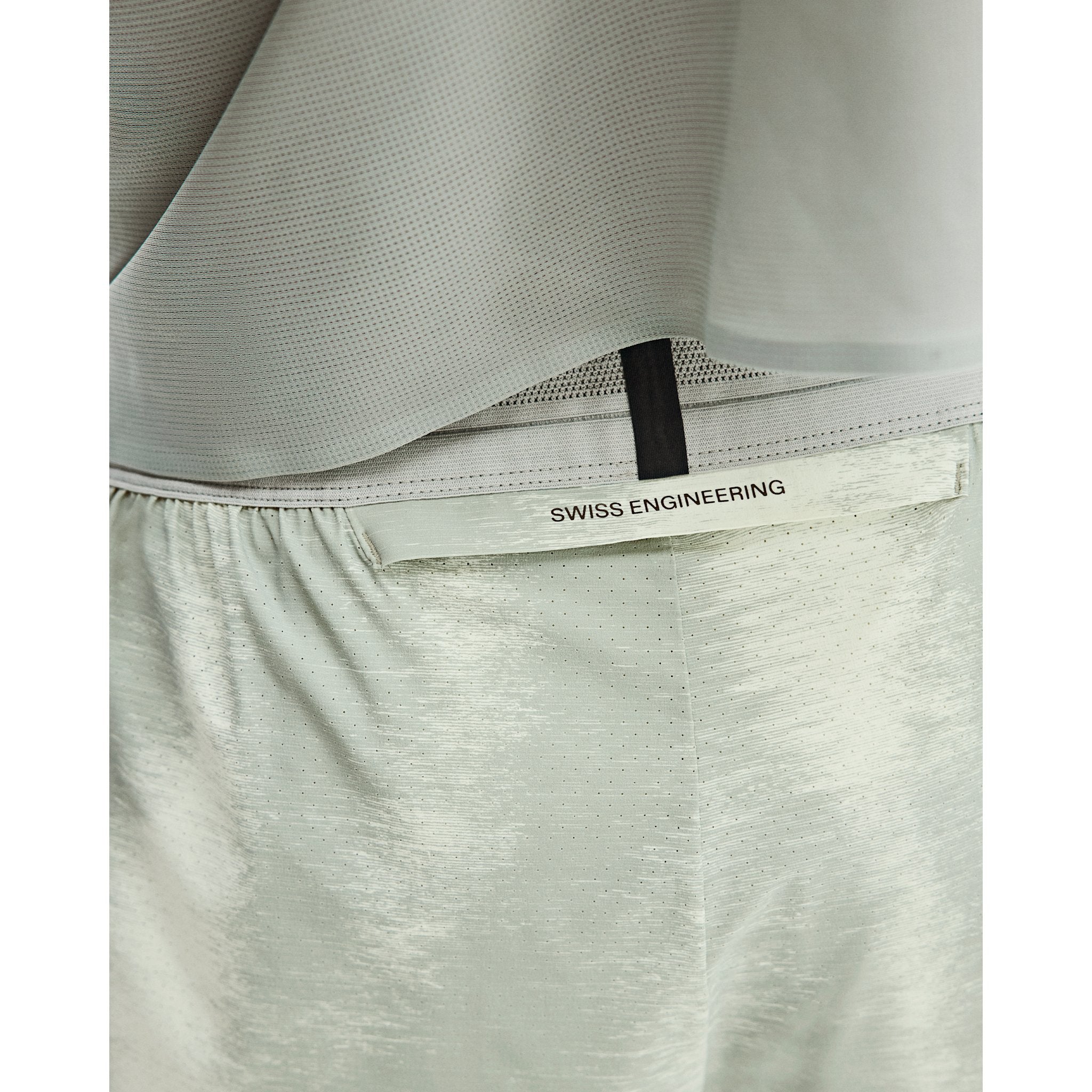 On Performance Shorts Terra Seedling | Tin