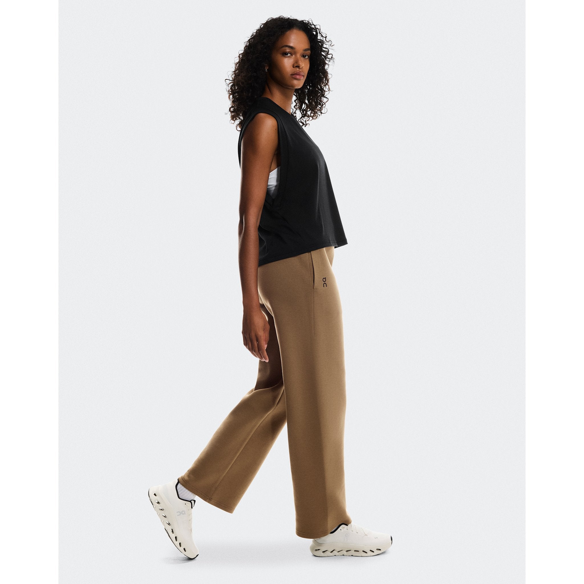 On Focus Tech Sweatpants Nutmeg