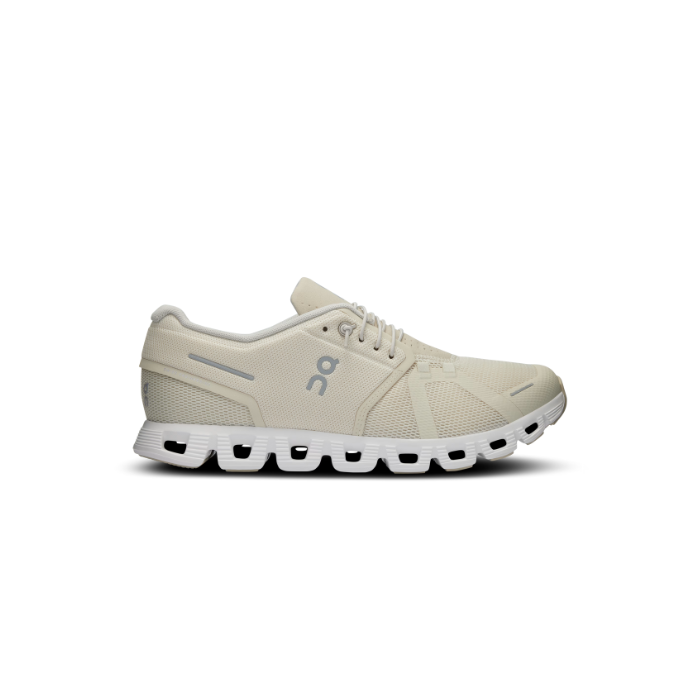 On Running Cloud 5 "Cream Sand"