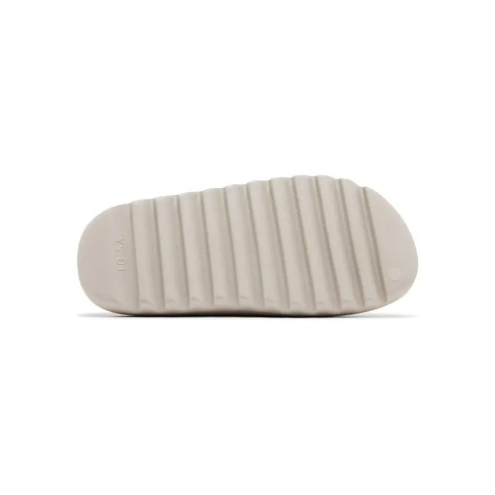 Cream Yeezy Slides sole 