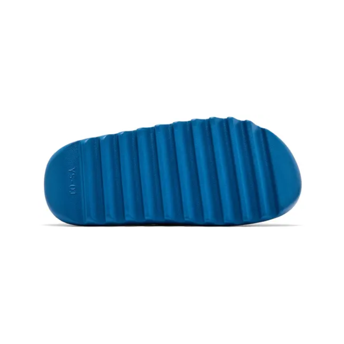 Blue Yeezy Slides sole 