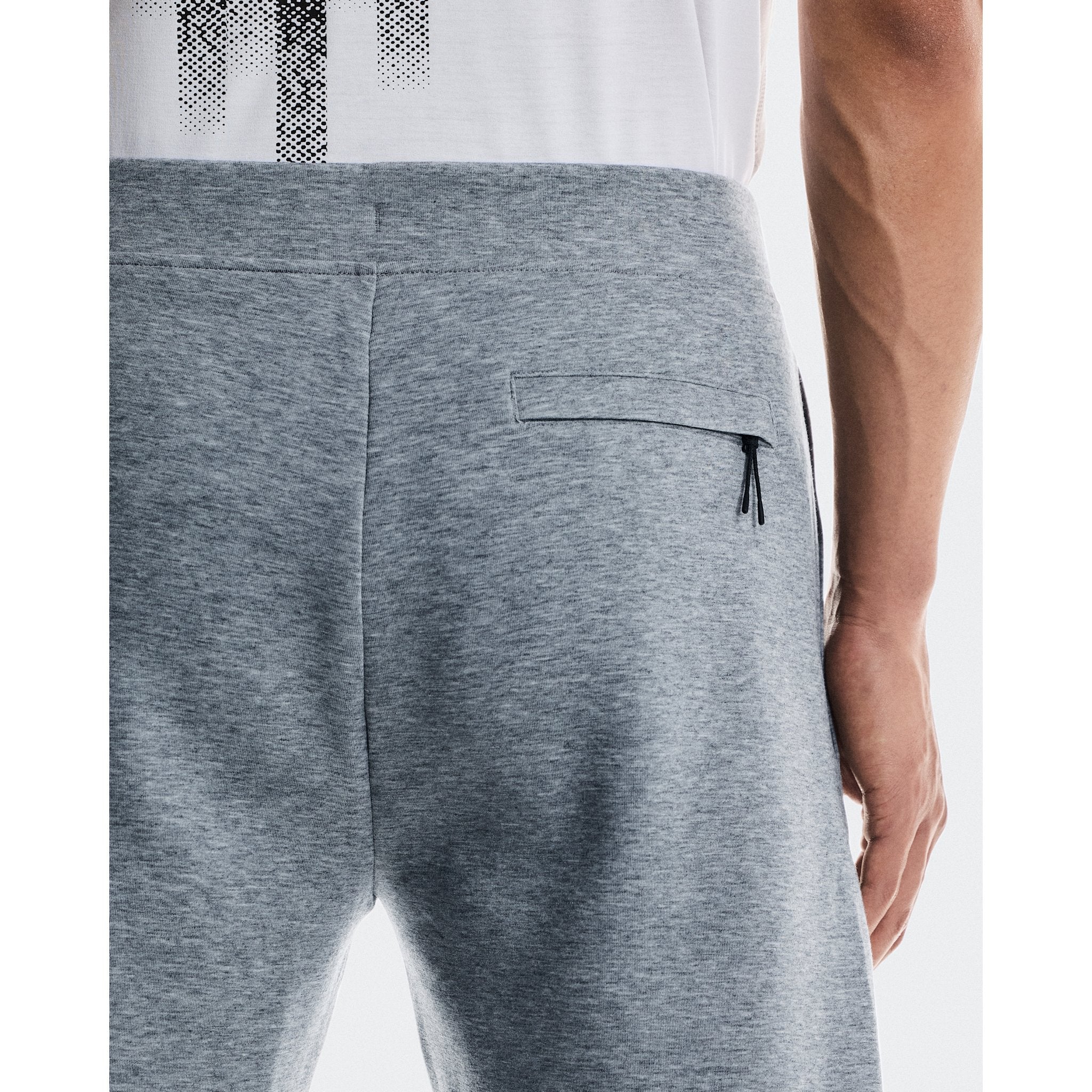 On Focus Tech Sweatpants Basalt