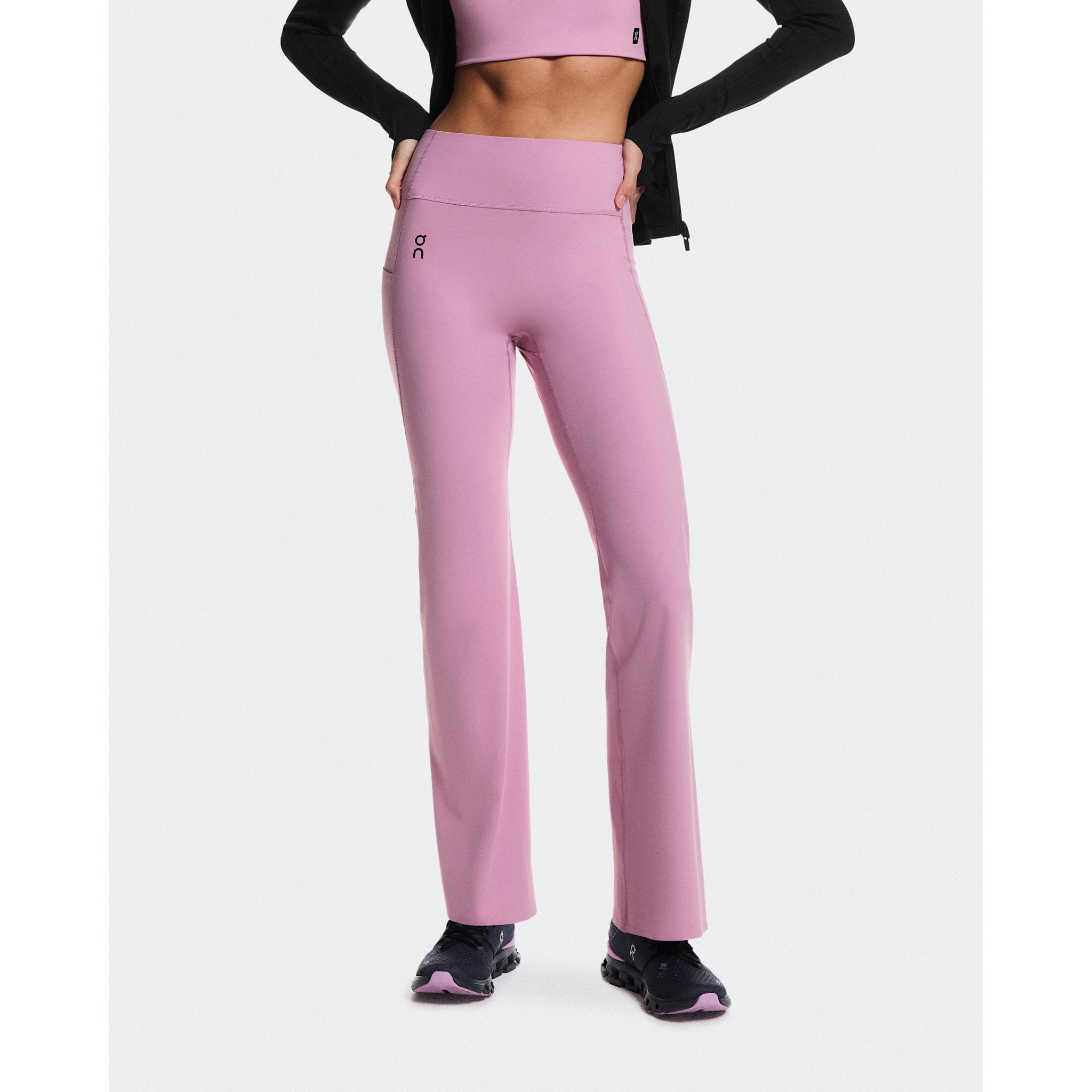 On Studio Flared Leggings 30" Sakura