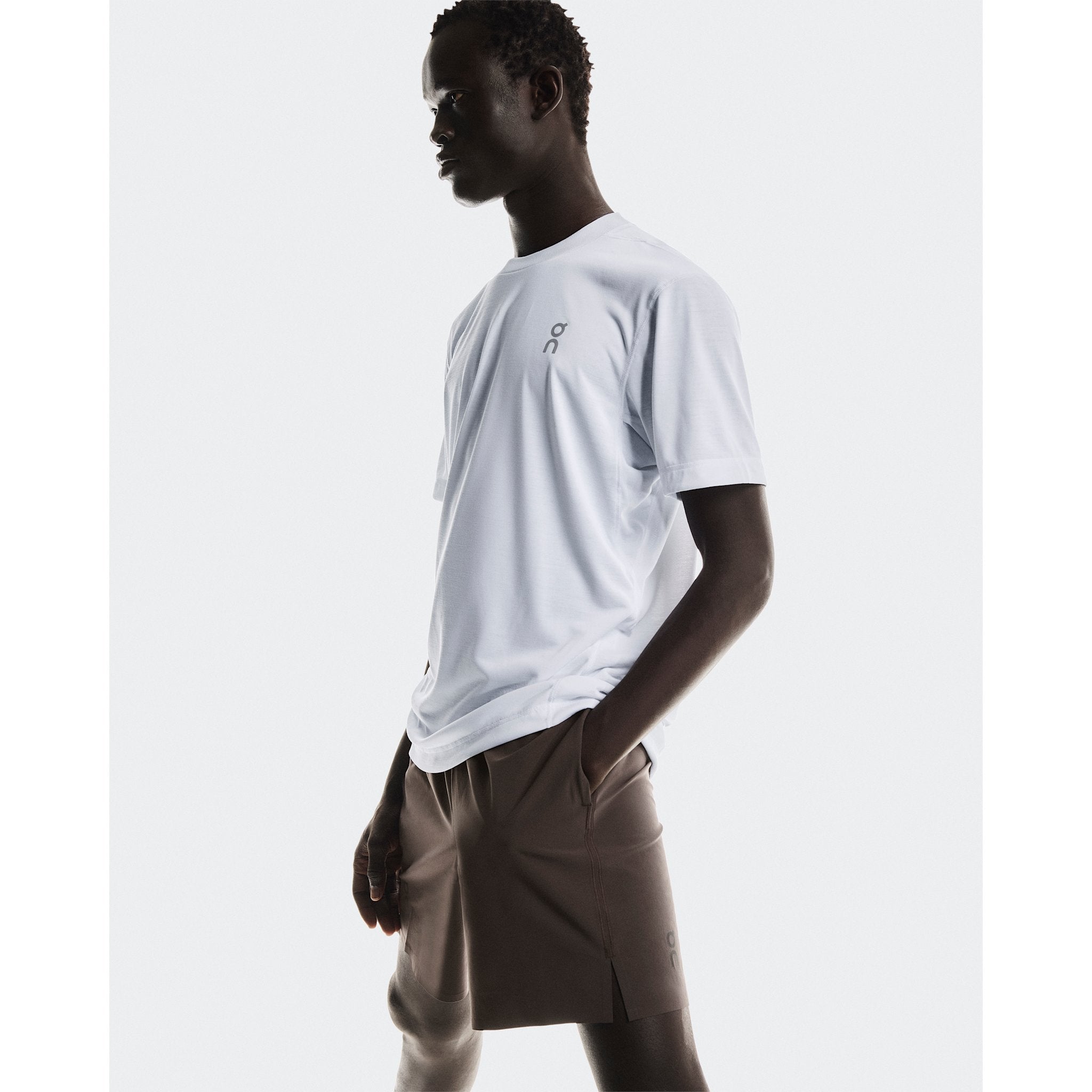 On Focus Shorts Pebble
