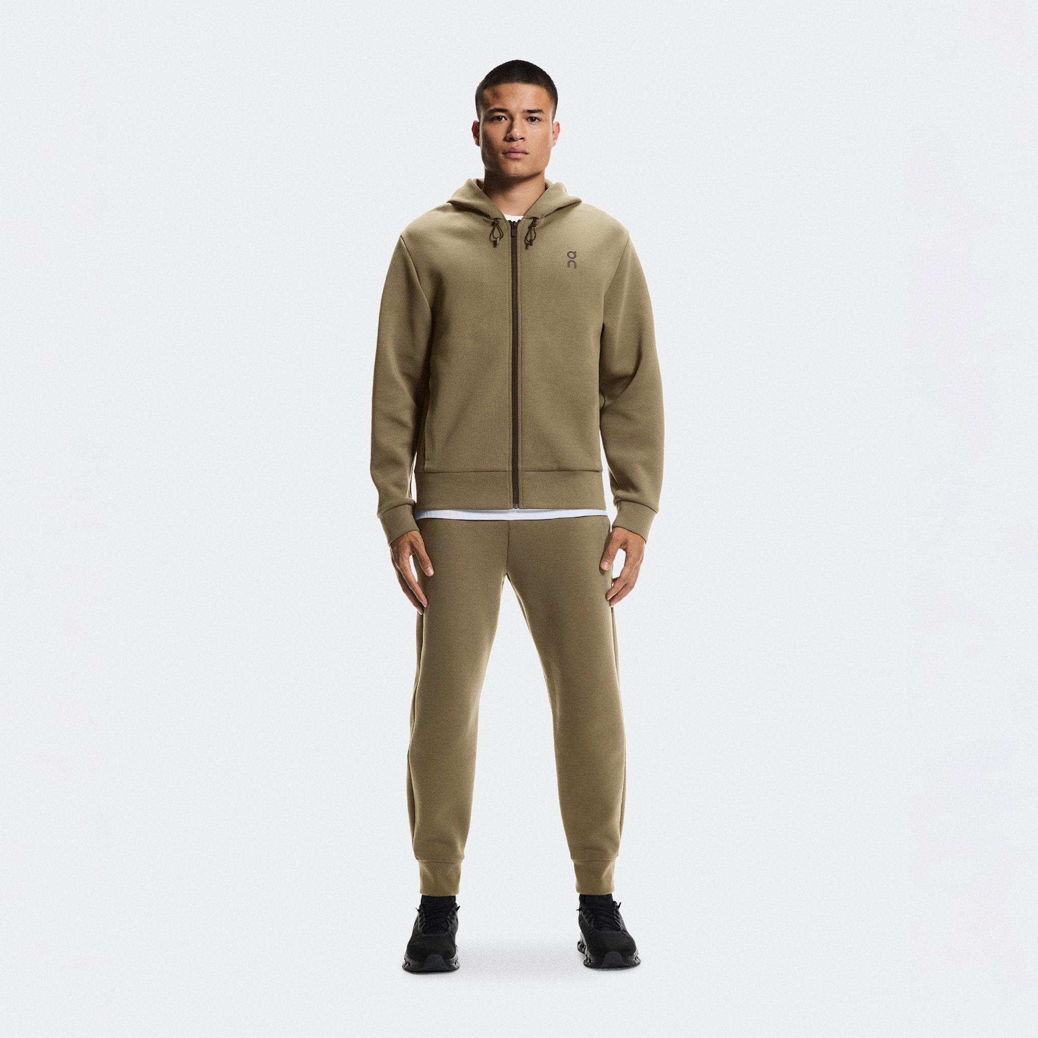 On Focus Tech Sweatpants Kalamata