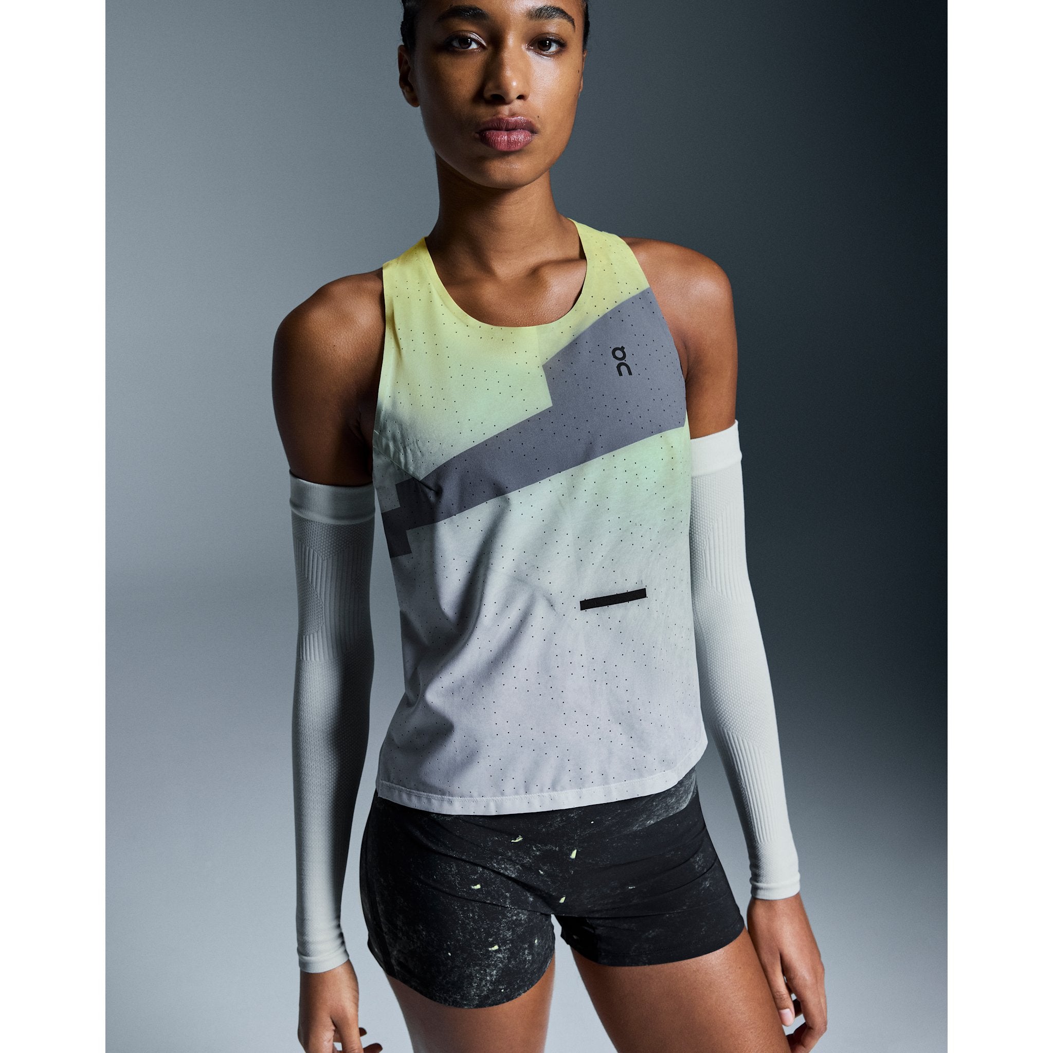 On Race Singlet Limelight | Glacier