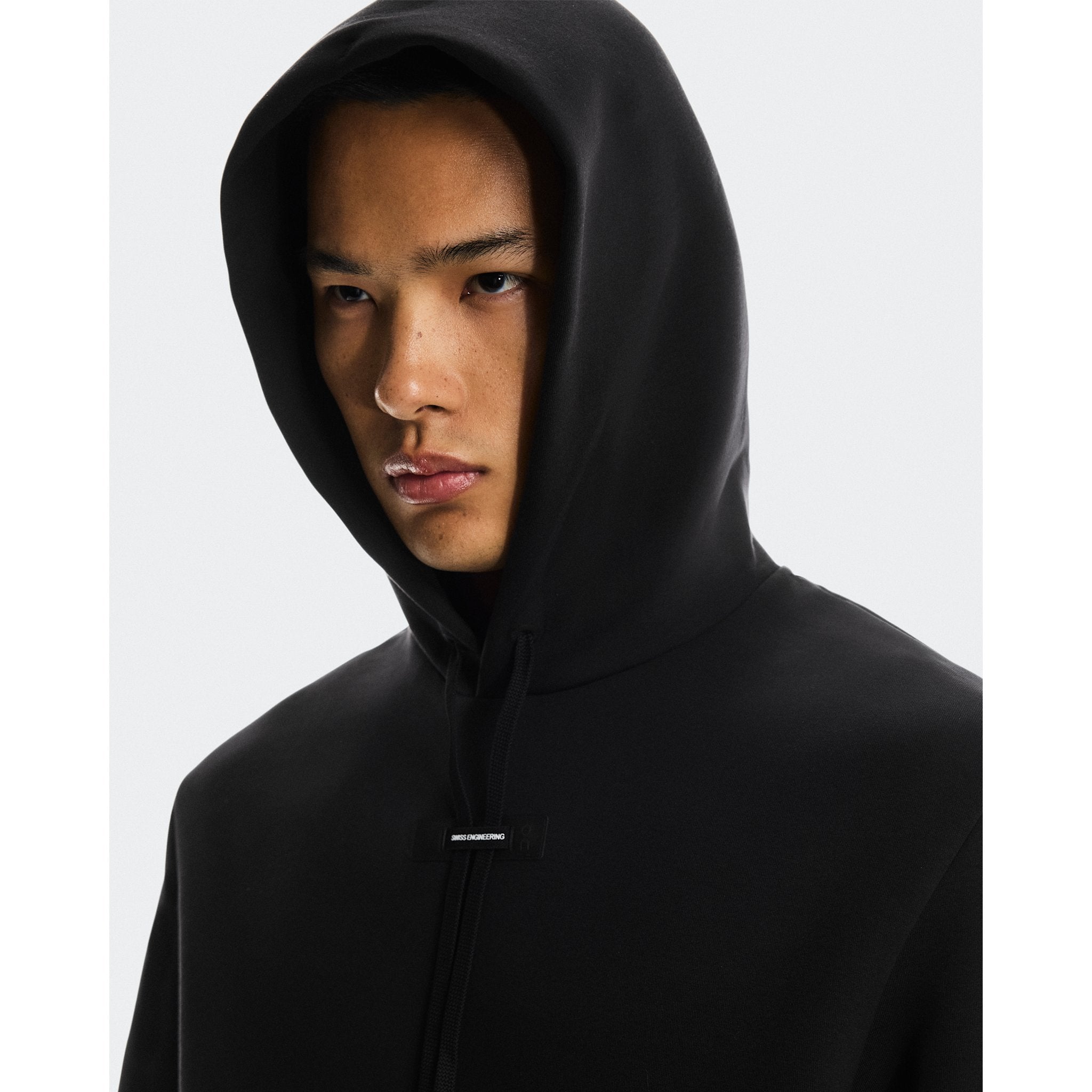 On Focus Tech Hoodie Black