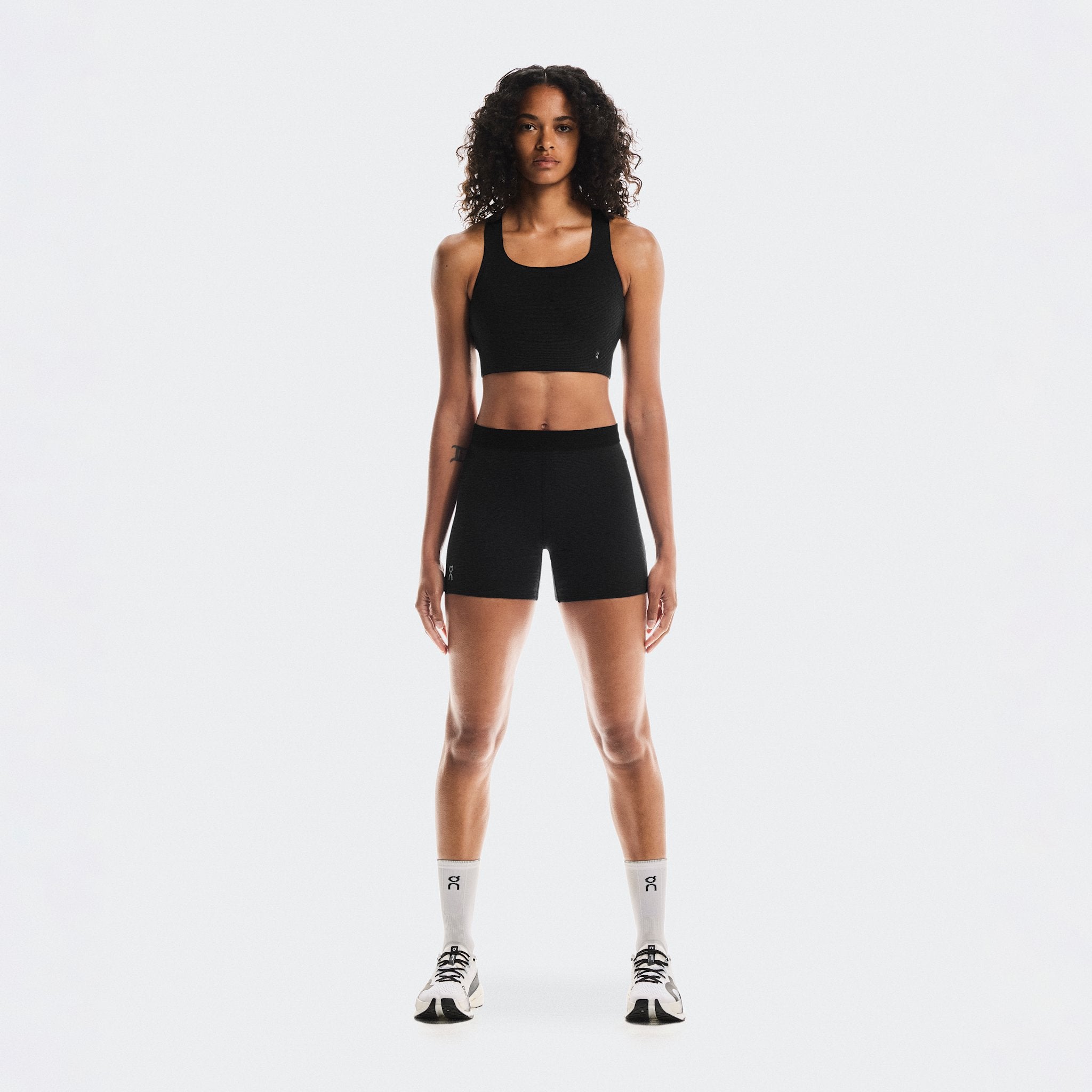 On Pace Tights Short Black