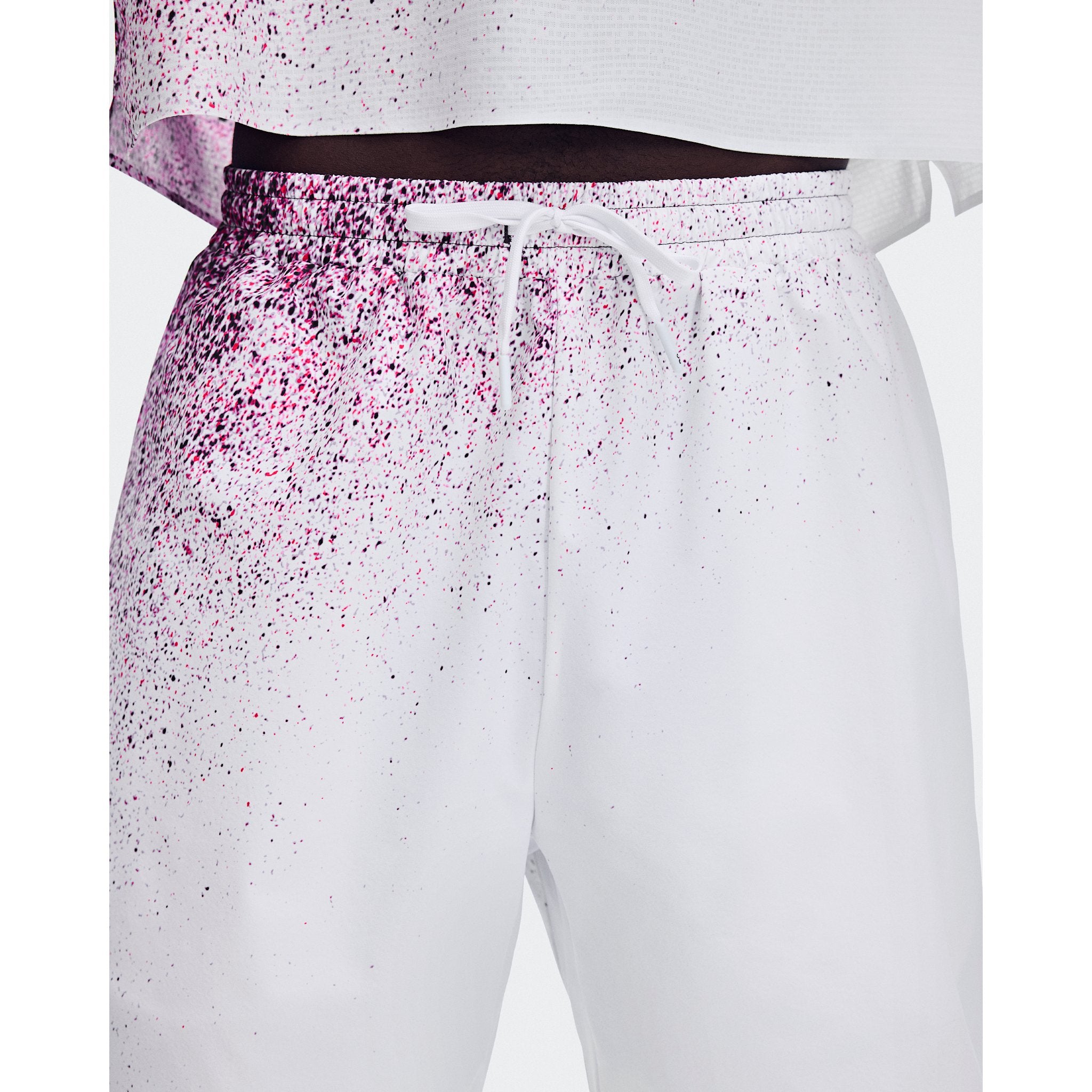 On 7" Court Shorts Fade Nebula | White