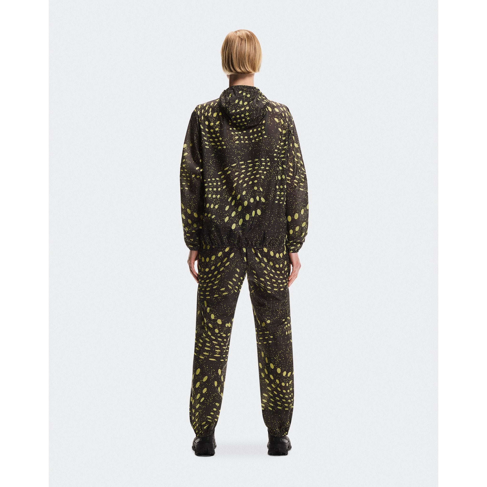 On Ultra Jacket Iron | Lime