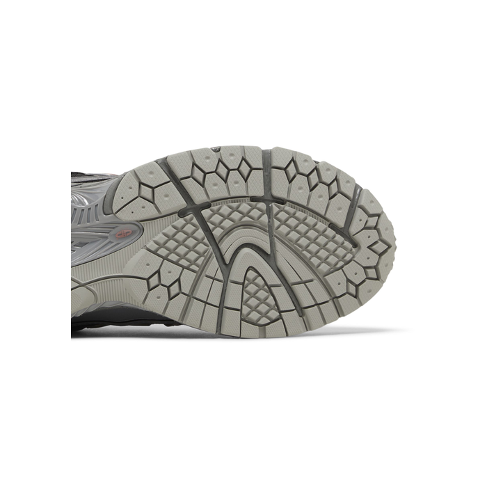 New Balance 1906R 'Black Pink Moon'