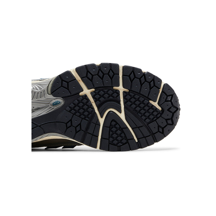 New Balance 1906R 'Silver Metallic Terrarium'